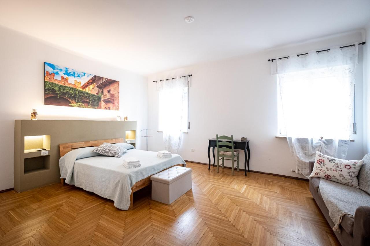 Bed and Breakfast Il Salotto Del Conte Верона Екстер'єр фото