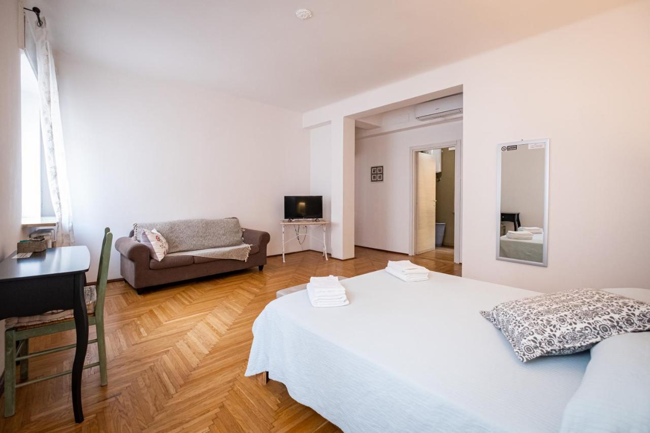 Bed and Breakfast Il Salotto Del Conte Верона Екстер'єр фото