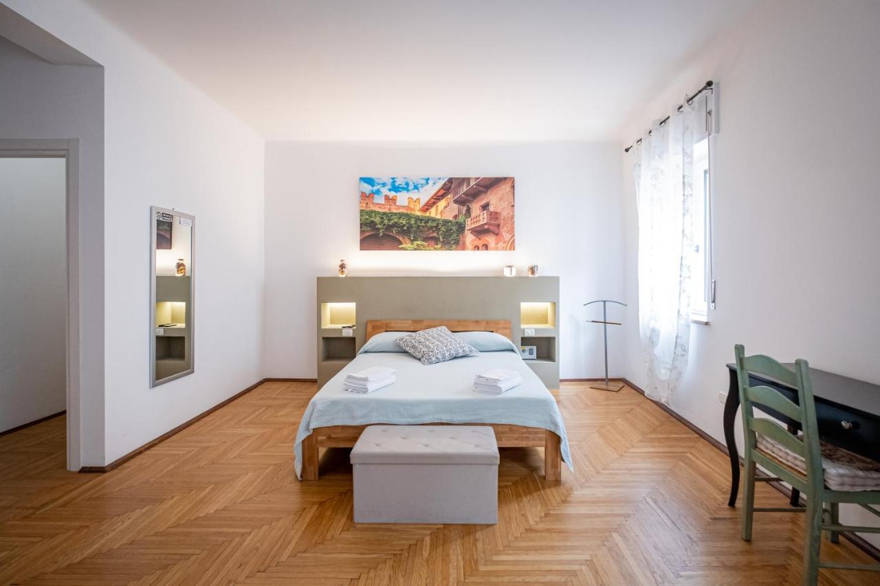 Bed and Breakfast Il Salotto Del Conte Верона Екстер'єр фото