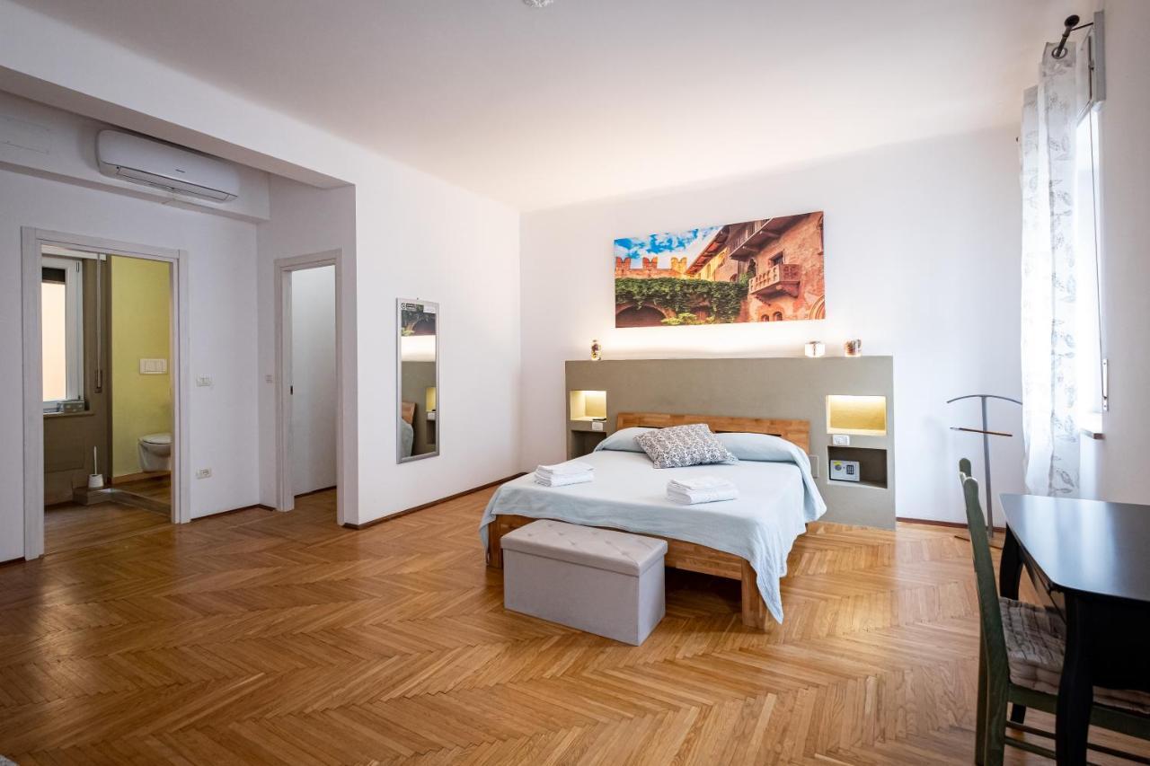 Bed and Breakfast Il Salotto Del Conte Верона Екстер'єр фото
