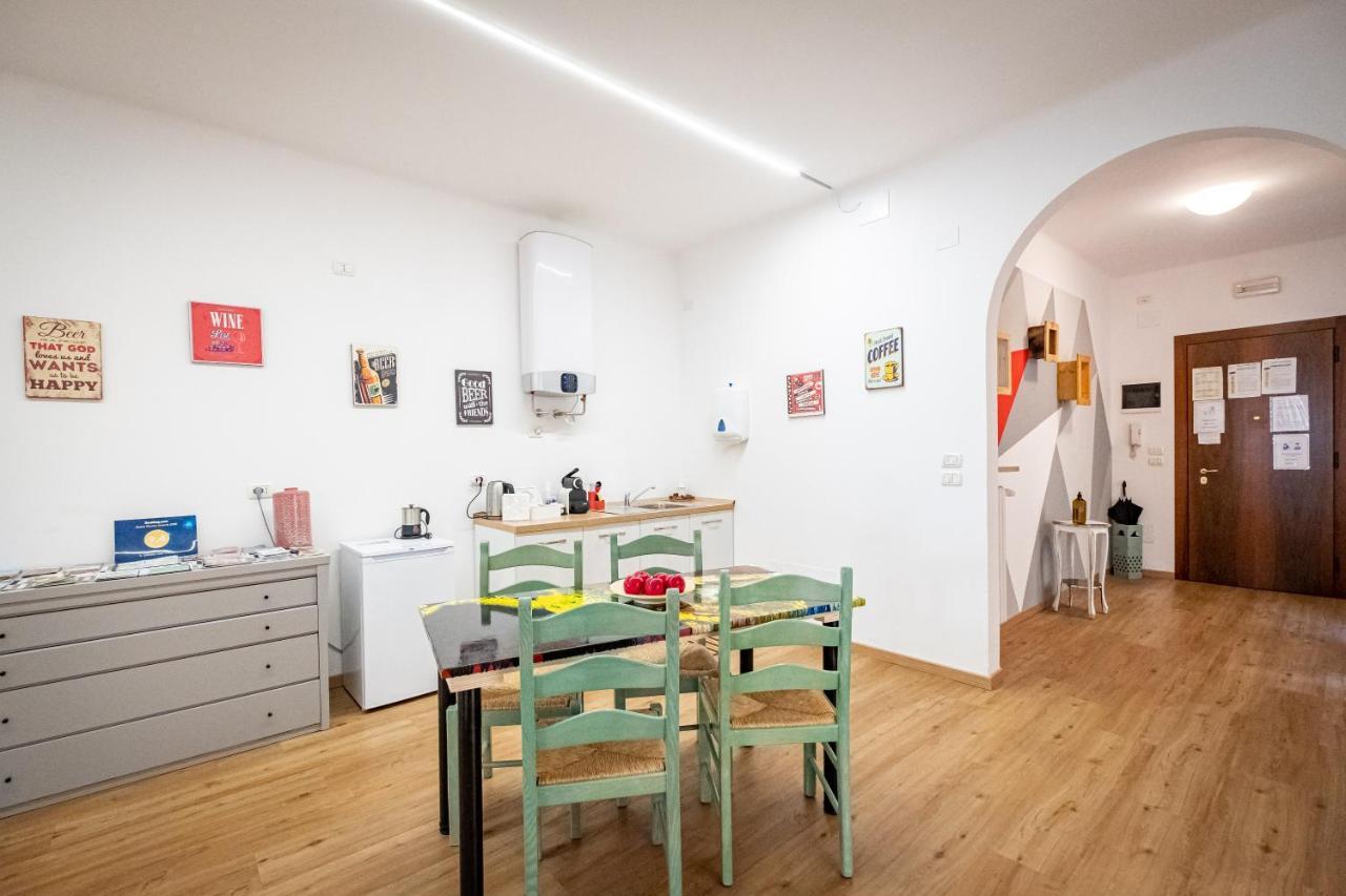 Bed and Breakfast Il Salotto Del Conte Верона Екстер'єр фото