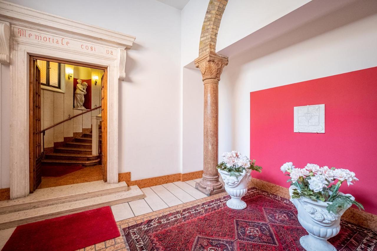 Bed and Breakfast Il Salotto Del Conte Верона Екстер'єр фото