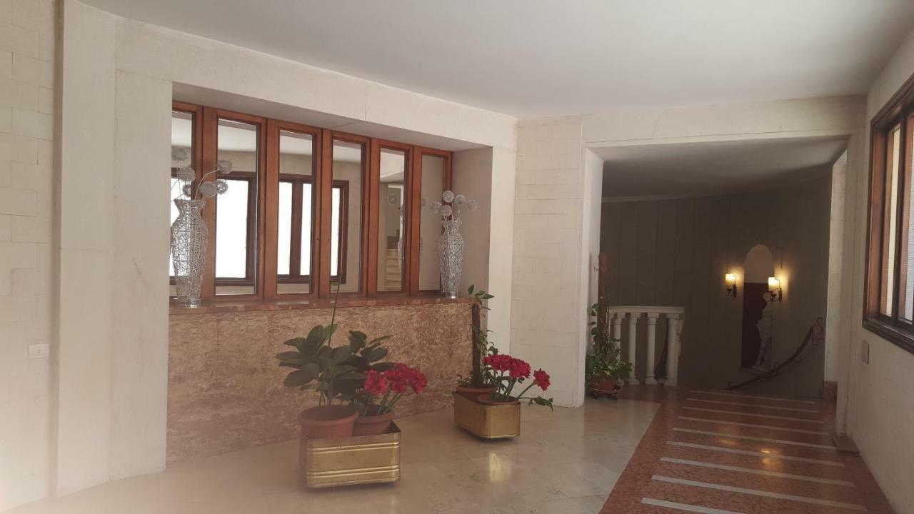 Bed and Breakfast Il Salotto Del Conte Верона Екстер'єр фото