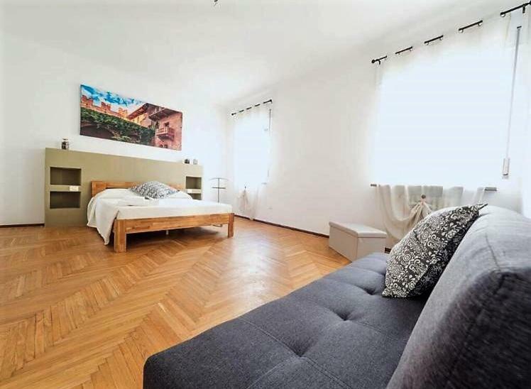 Bed and Breakfast Il Salotto Del Conte Верона Екстер'єр фото